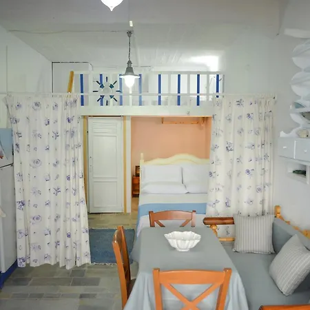 Prevenas Boat House *